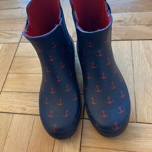 London Fog Navy Rain Boots with Red Anchor Pattern